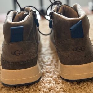 UGG Boys Chukka Boot
